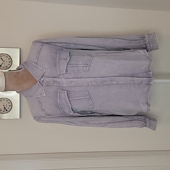 Fate, Size M, NWT "Washed Chambray Shirt" Light Purple - Picture 1 of 13